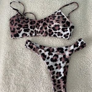 Romwe cheeta print bikini